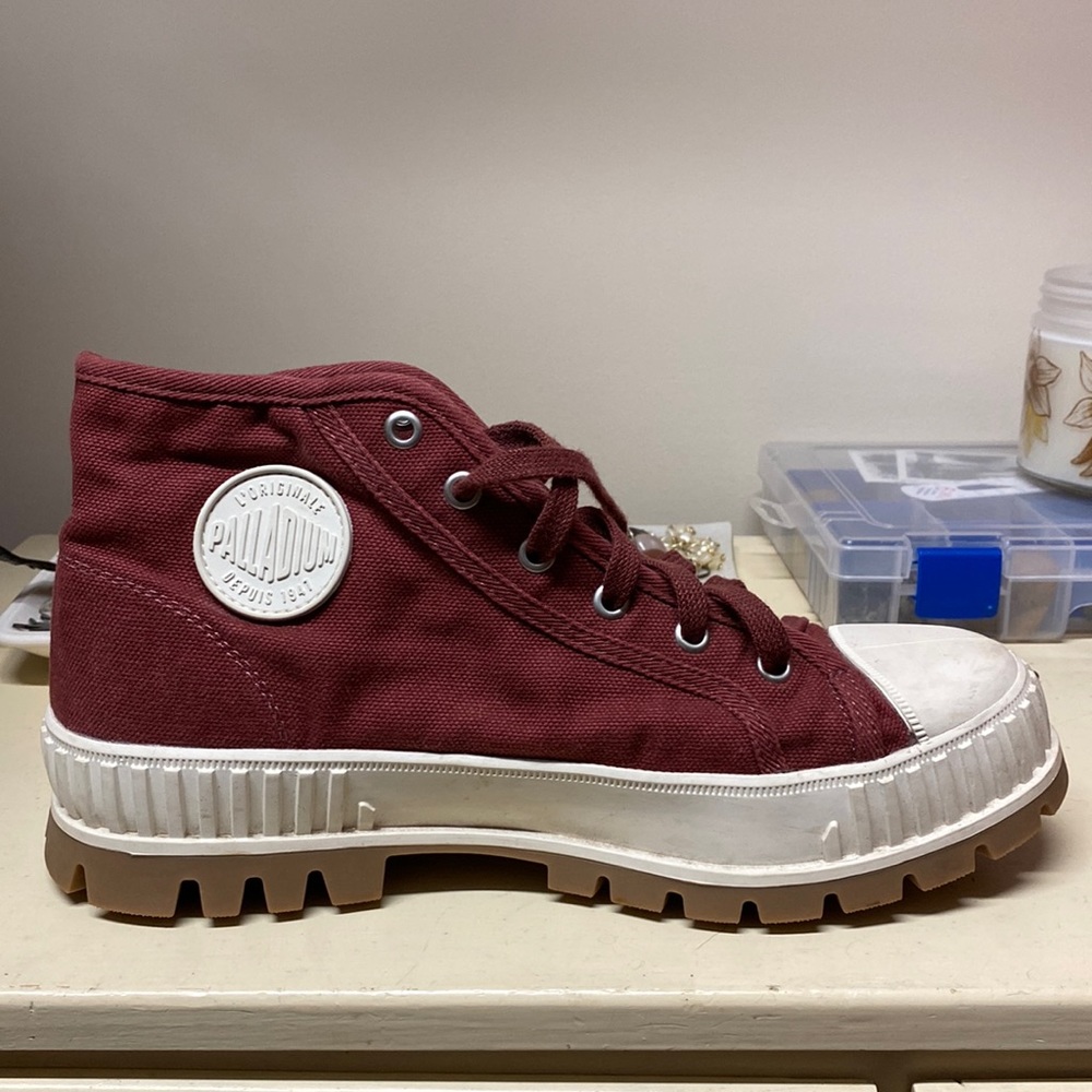 Palladium Pallashock Mid OG Lace up platform boots brick red Unisex W 8.5 / M 7